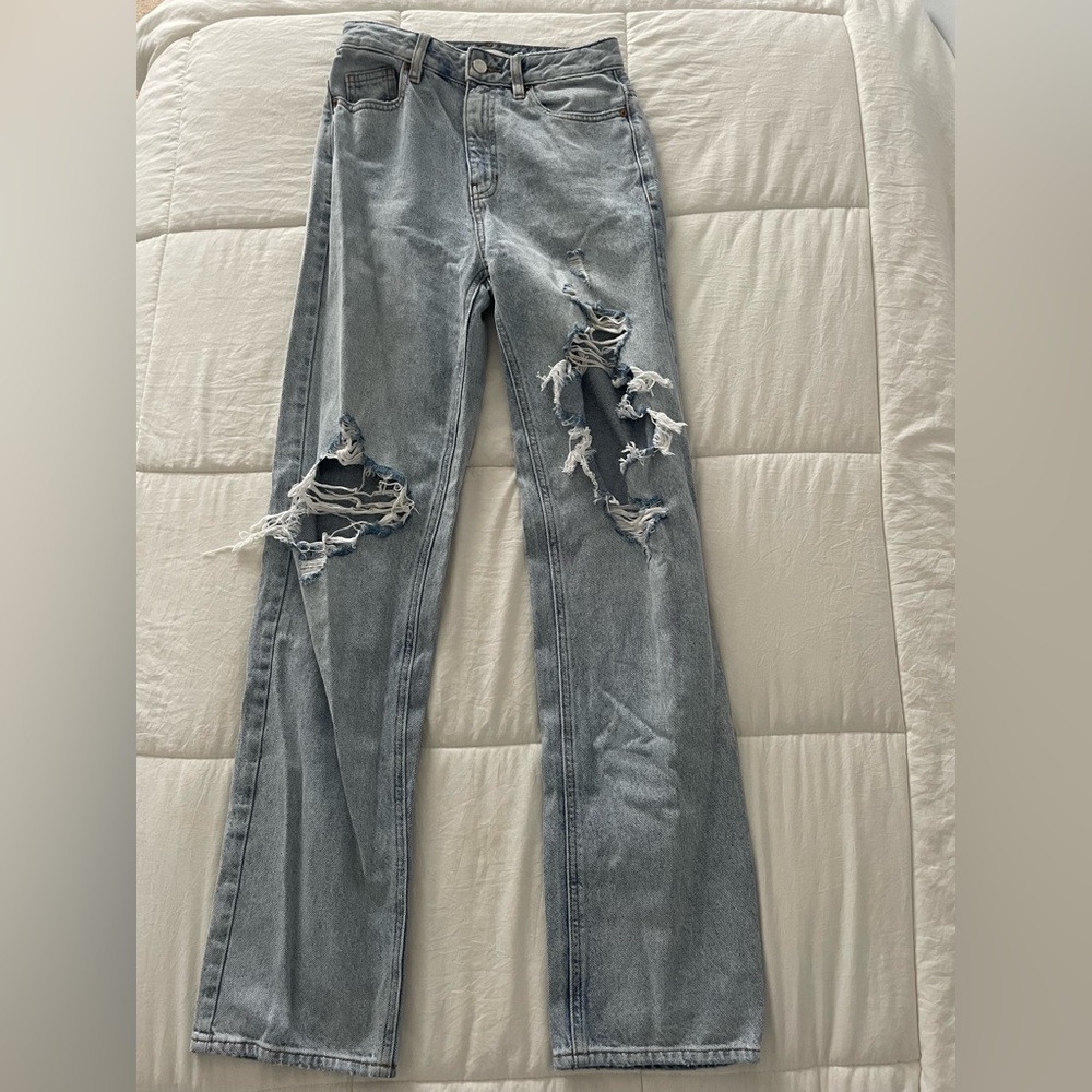 Pacsun 90’s Boyfriend Jeans! Light wash, size 25.
